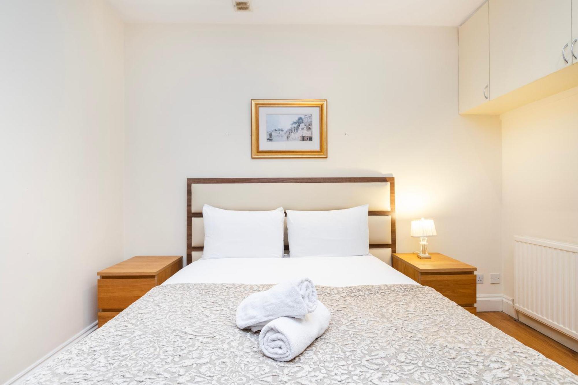 Hyde Park Rooms & Apartments Лондон Екстер'єр фото