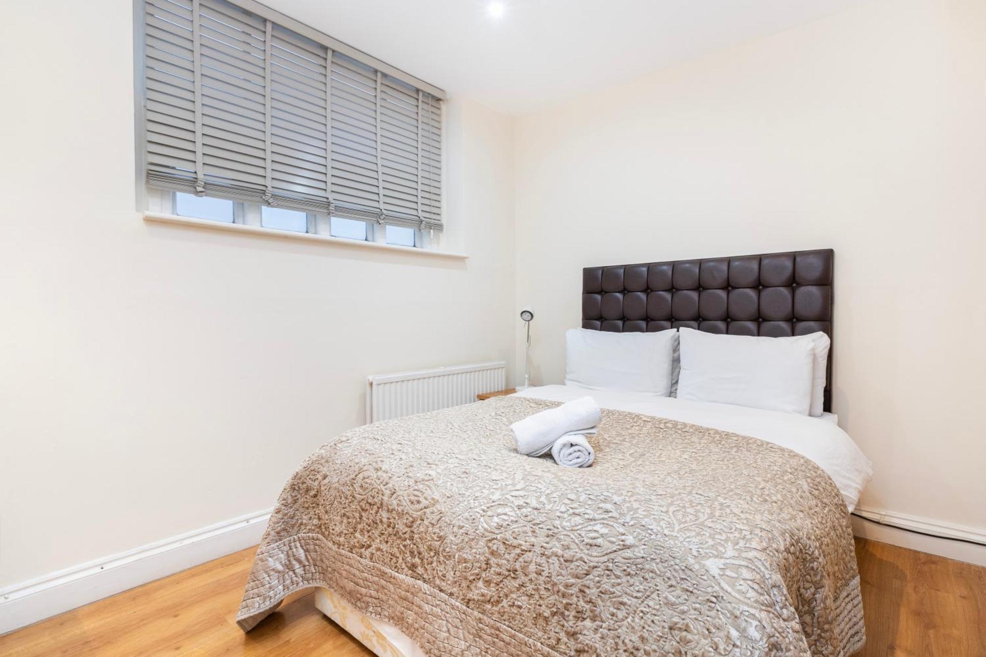 Hyde Park Rooms & Apartments Лондон Екстер'єр фото